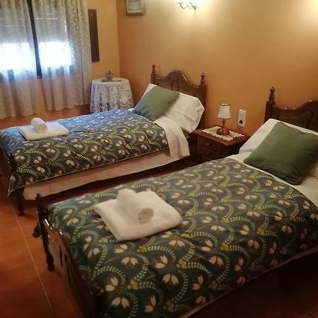 Cal Pons Bed and Breakfast Prades Kamer foto